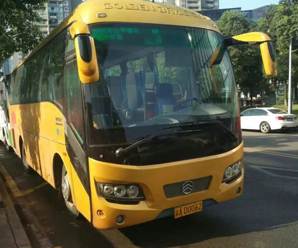 金旅客车